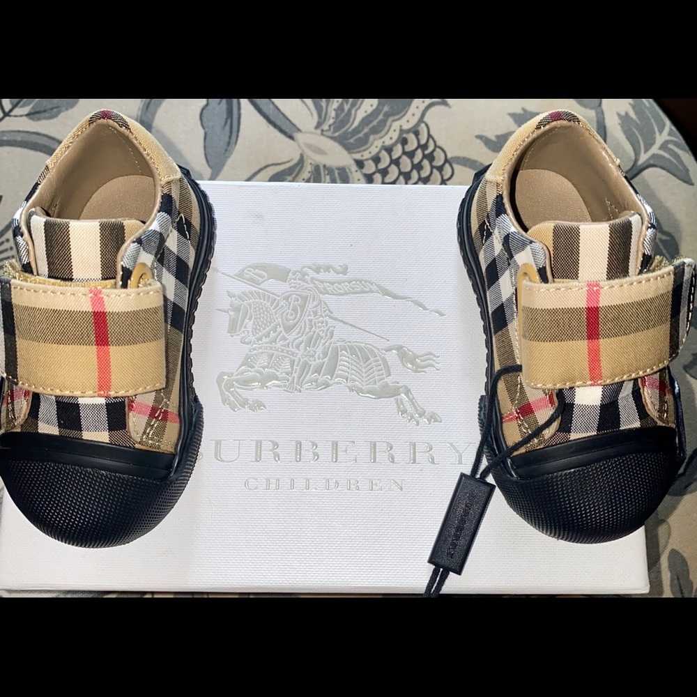 Burberry Shoes